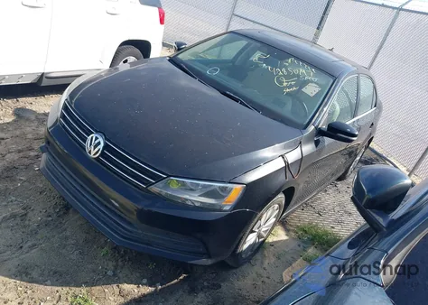 2015 Volkswagen Jetta 1.8T Se z USA, uszkodzony, nr VIN 3VWD07AJ8FM286815